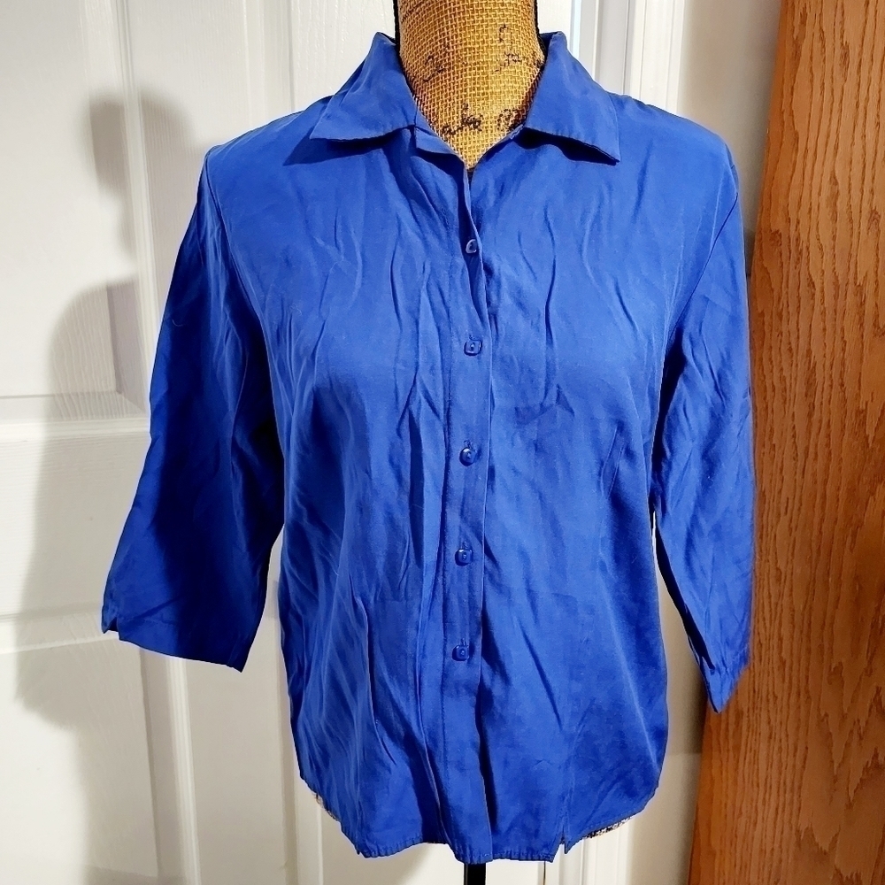 Karen Scott Button Up Collared Shirt  Women's Medium M Blue 3/4 Sleeve Career